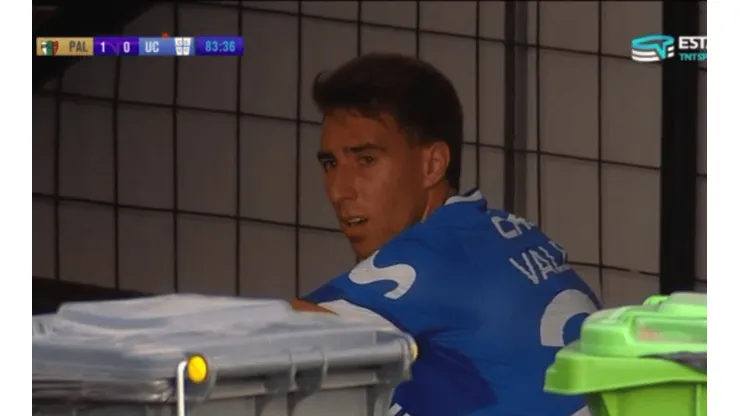 El atacante no pudo contener el llanto tras la sanción que le impidió seguir jugando