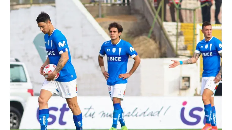 Los cruzados cayeron por 3-0 en una jornada donde sufrió dos expulsiones