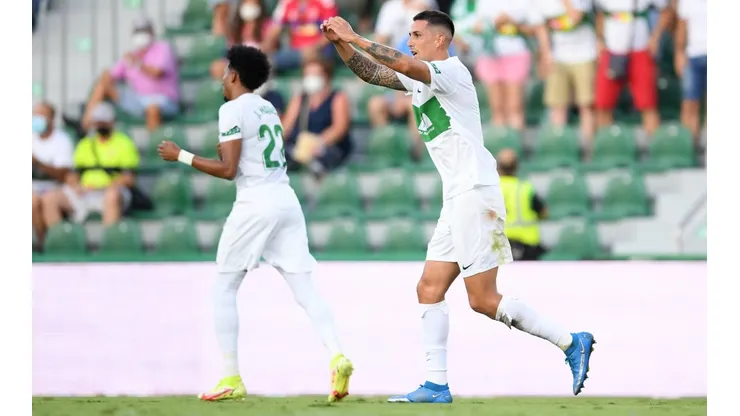 65 minutos en cancha pudo estar el chileno en el empate ante el Sevilla