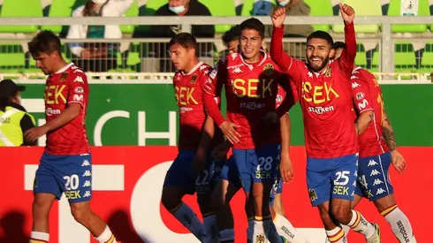 Unión Española continúa hundiendo a Santiago Wanderers.