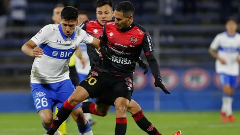 U. Católica viene de atrás para igualar el partido con Ñublense.