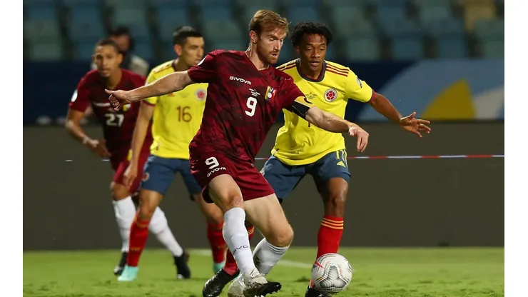 Fernando Aristeguieta aparece en el horizonte de Colo Colo