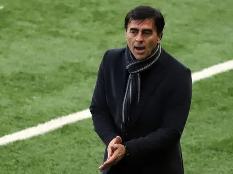 Gustavo Quinteros continúa a la espera de refuerzos para Colo Colo