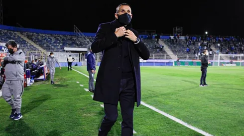 Gustavo Poyet no se complica con las críticas de los aficionados