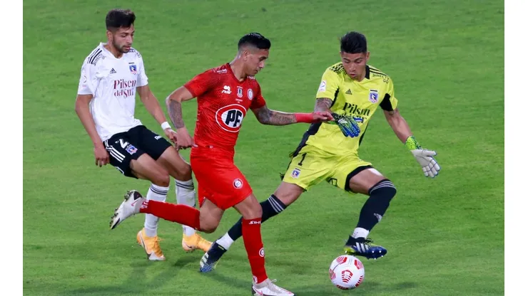 Colo Colo tendrá que viajar para enfrentar a Unión La Calera.