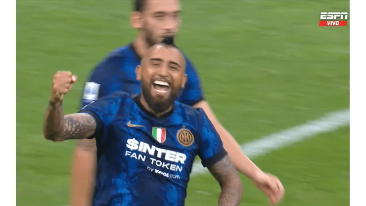 Arturo Vidal marca en 5 minutos en cancha