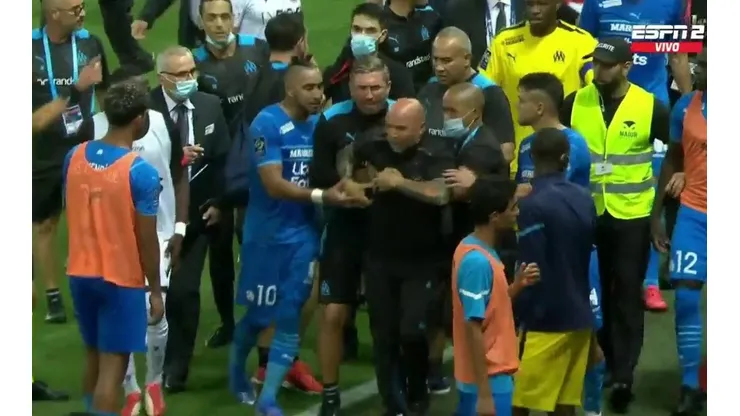 Jorge Sampaoli vive tenso momento en Francia