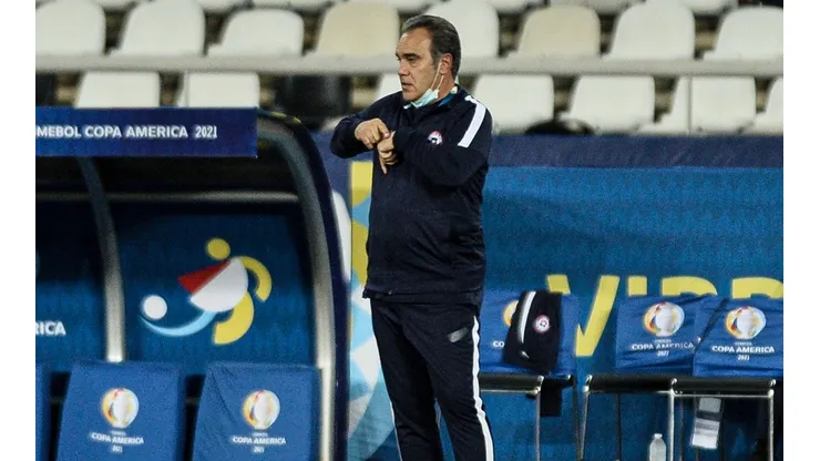 Lasarte estricto con el rendimiento de Chile para la triple fecha.