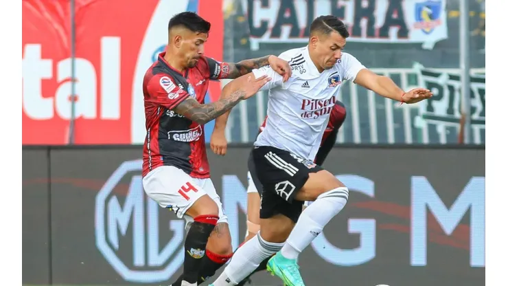 Colo Colo le mete presión a La Calera en el campeonato.