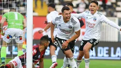 Iván Morales marca uno de los goles del triunfo de Colo Colo