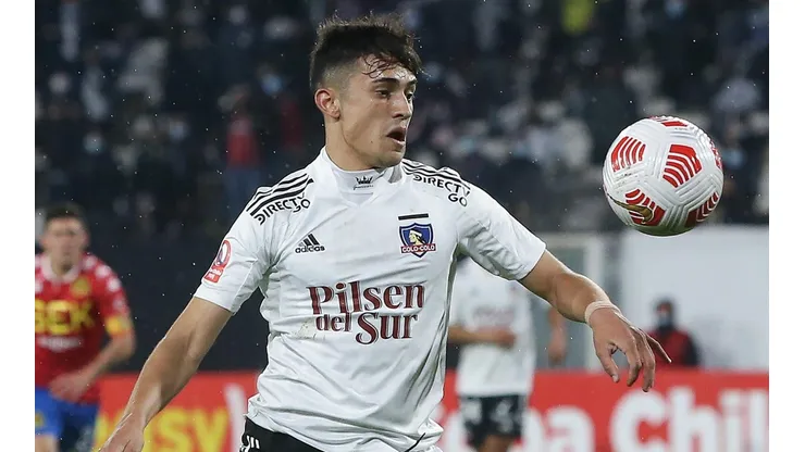Pablo Solari se muestra muy feliz por el cariño que recibió del hincha colocolino
