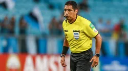 Conmebol confirmó designaciones arbitrales para los partidos de Chile.