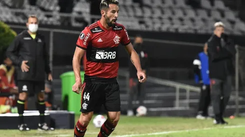 Isla no podrá estar ante Olimpia y preocupa su presencia en La Roja para septiembre.