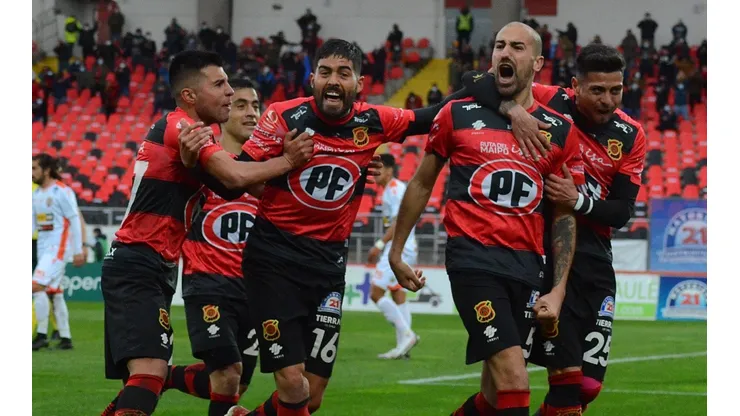 Rangers de Talca golea y humilla a Cobreloa en la Primera B.