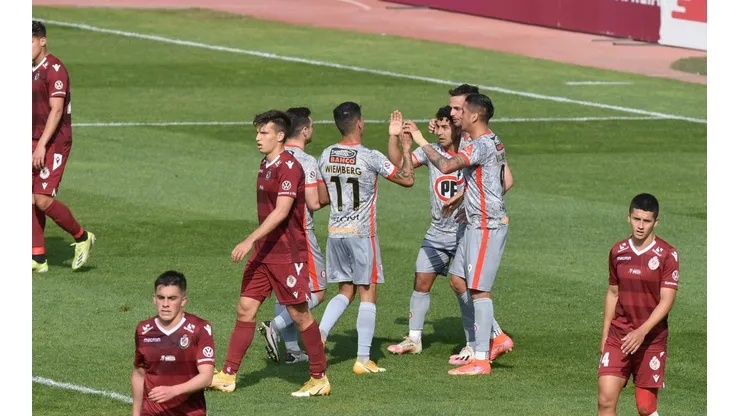 Los caleranos siguen como sólidos líderes del torneo nacional