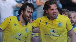 Brereton le ganó la marca a los defensores y conectó de cabeza para anotar su segundo gol consecutivo