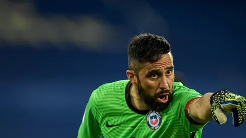 El capitán de la Roja entregó su opinión acerca de la situación que vive en el país ibérico