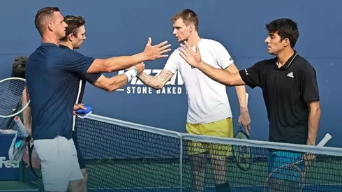 Cristian Garin sufrió molestias y se retiró del dobles junto a Alexander Bublik.