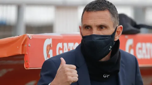 Gustavo Poyet se refiere al mercado de la Universidad Católica