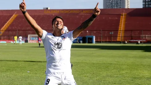 Javier Parraguez es lapidario con Colo Colo en la busca de un 9.