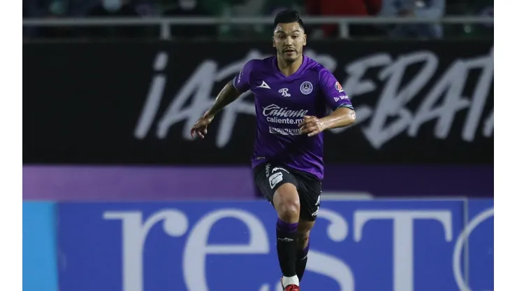 Lolo Reyes se queda sin club en México y podría volver a la U.