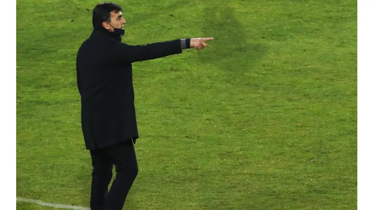 Colo Colo sigue buscando jugadores en el mercado