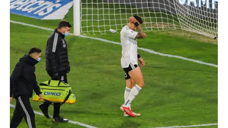 Matías Zaldivia sufre desgarro y será baja en Colo Colo por tres semanas.