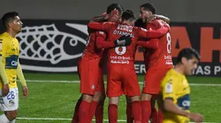 Los cementeros continúan firmes al tope de la tabla de posiciones