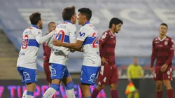 Los cruzados terminaron sufriendo, pero ganaron un partido clave para seguir en la lucha por el título