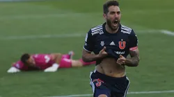 Joaquín Larrivey quiere seguir en la U, pero escuchará ofertas si nadie se le acerca.