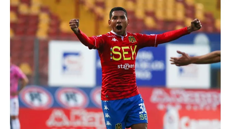 Unión Española se acerca a los líderes del campeonato.