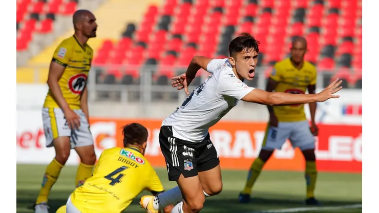 Pablo Solari busca el puesto de titular en Colo Colo