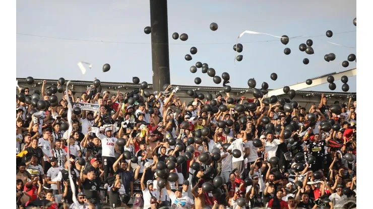 Los hinchas colocolinos podrían regresar al estadio muy pronto