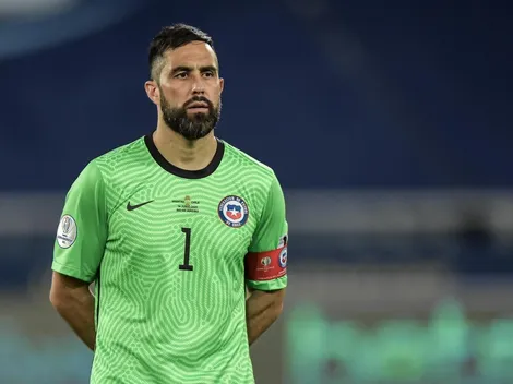 El plan que tiene Colo Colo para fichar a Claudio Bravo