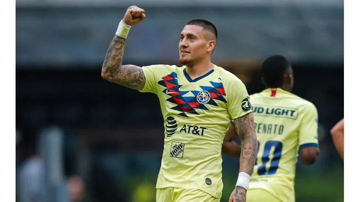 Nicolás Castillo regresa a Chile y espera poder fichar por algún club el segundo semestre.