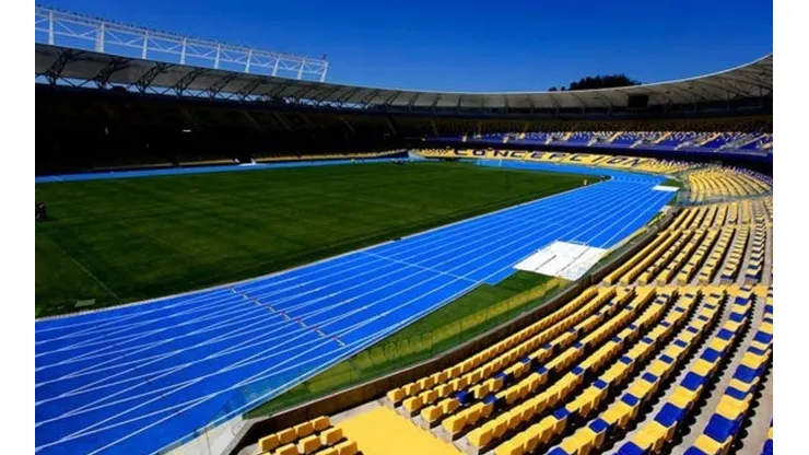 El Estadio Ester Roa asoma como carta fuerte para albergar a La Roja y Brasil.