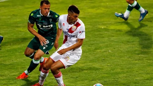 Curicó recibe a Wanderers en un partido de mil puntos.