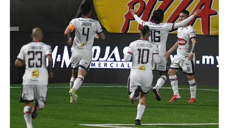 Zavala aumenta en dos la diferencia de Melipilla sobre Colo Colo.