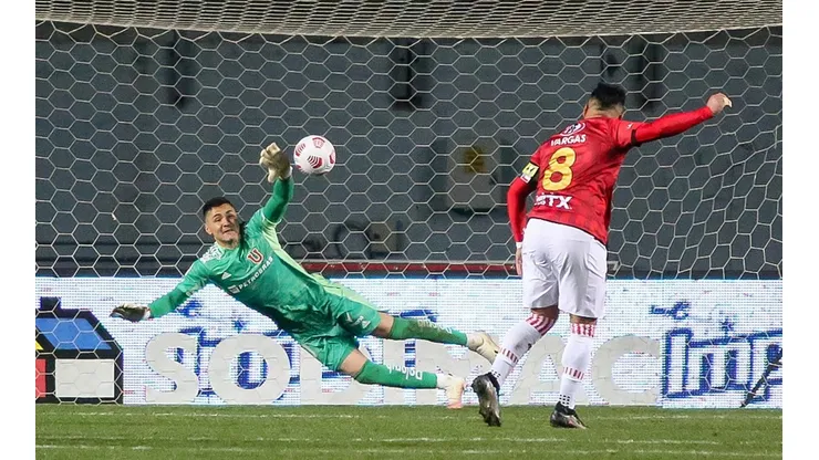 El penal al minuto 94 le significó a los azules perder dos puntos vitales en el Campeonato Nacional