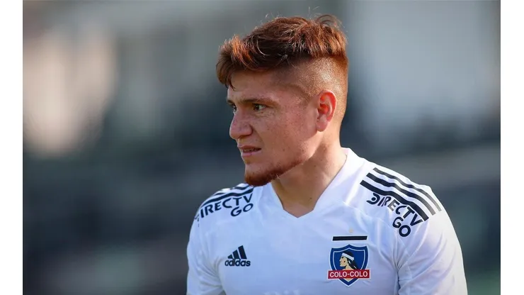 Leo Gil sorprende con emotiva arenga en la goleada de Colo Colo.