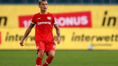 Charles Aránguiz renuncia a la capitanía del Bayer Leverkusen