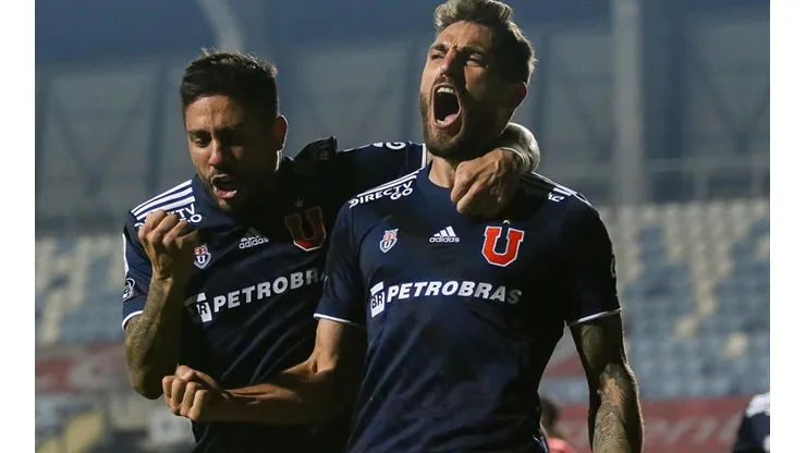 9 de los 12 goles de la U fueron anotados por el Bati