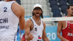 Marco Grimalt celebra junta a Esteban el triunfo de Chile sobre Marruecos