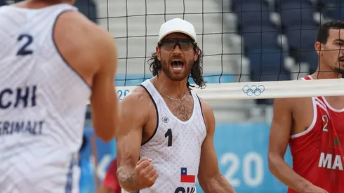 Marco Grimalt celebra junta a Esteban el triunfo de Chile sobre Marruecos