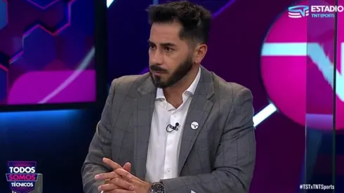 Johnny Herrera se puso del lado de Gustavo Quinteros.