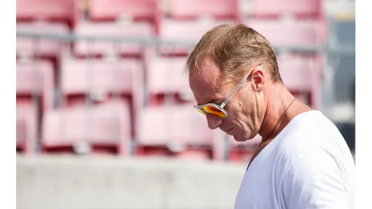 El ex velocista no toleró las faltas de respeto hacia los deportistas chilenos en JJOO