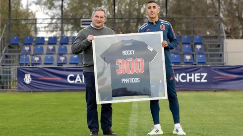Rocky González logra un registro de 300 partidos en la U.