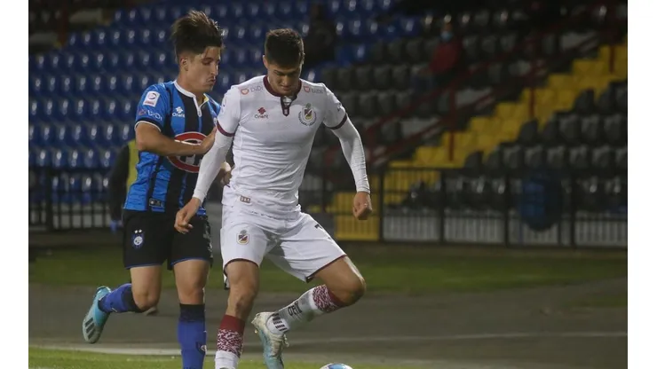 Huachipato recibe a Deportes La Serena por la jornada 12 del Campeonato Nacional 2021.