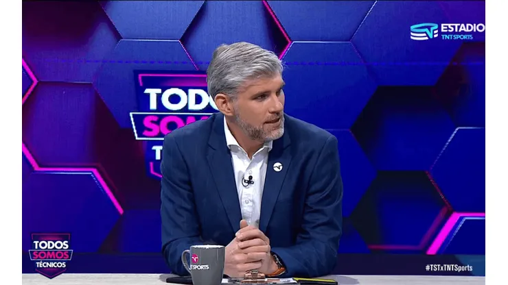 De Tezanos criticó el clásico entre la UC y CC: “El partido fue malo para abajo”.