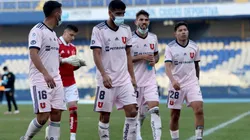 La formación de la U para lavar las heridas en el fútbol chileno.